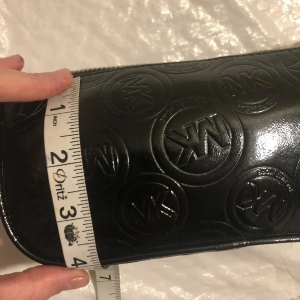Michael kors patent leather cosmetic bag